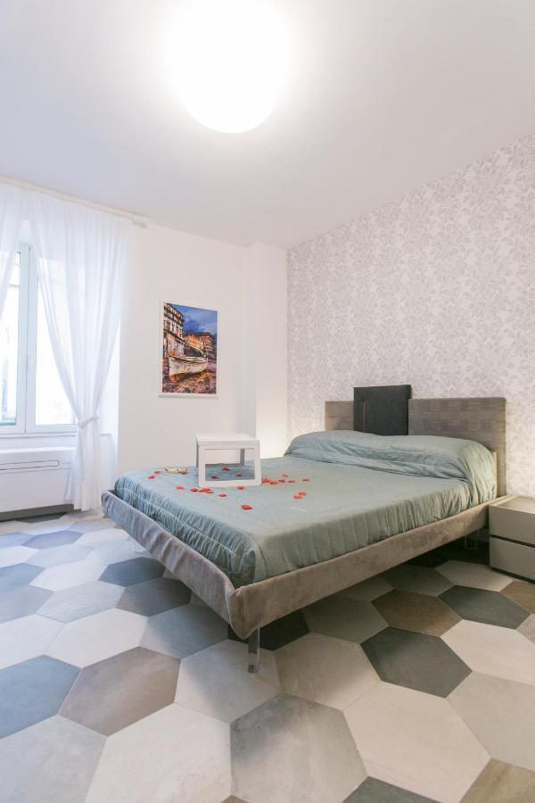 Bed and Breakfast Anticaglia/24 Neapel Exterior foto