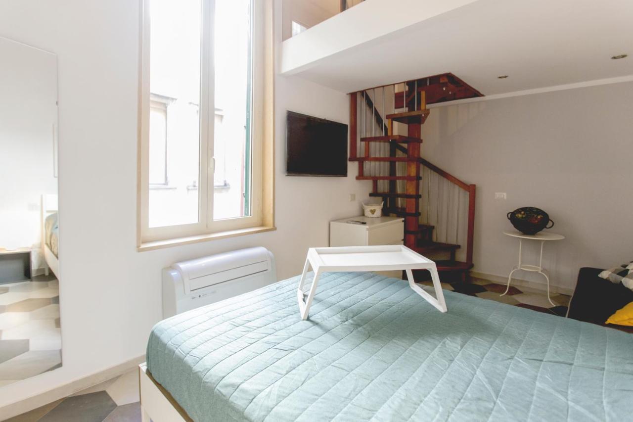 Bed and Breakfast Anticaglia/24 Neapel Exterior foto