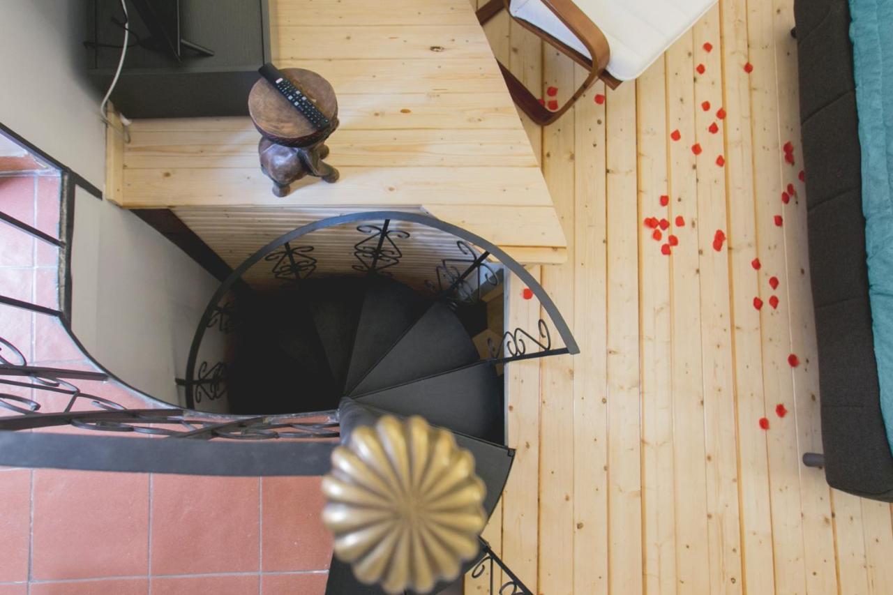 Bed and Breakfast Anticaglia/24 Neapel Exterior foto