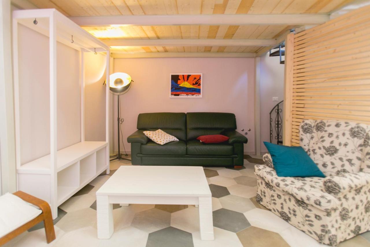 Bed and Breakfast Anticaglia/24 Neapel Exterior foto