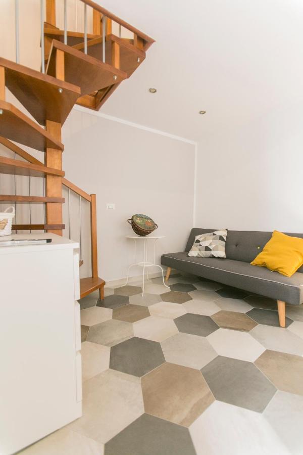 Bed and Breakfast Anticaglia/24 Neapel Exterior foto